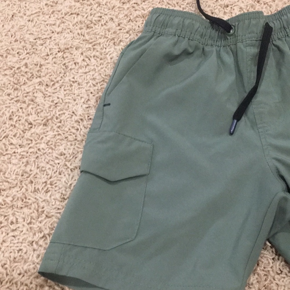 BUNDLE Kids Green Drawstring & Camo Shorts Set - Picture 3 of 7